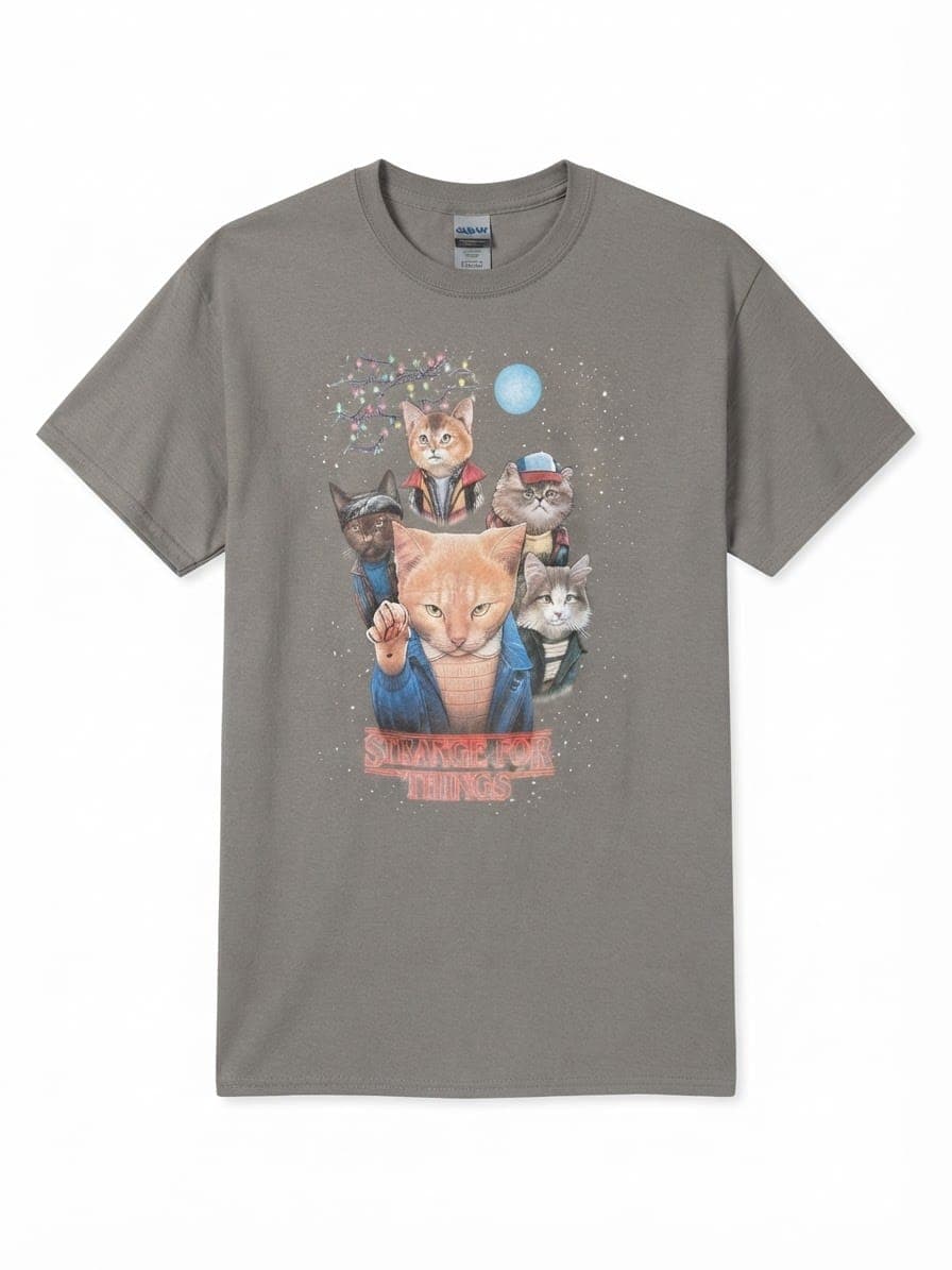 STRANGE FUR THINGS GRAPHIC T-SHIRT