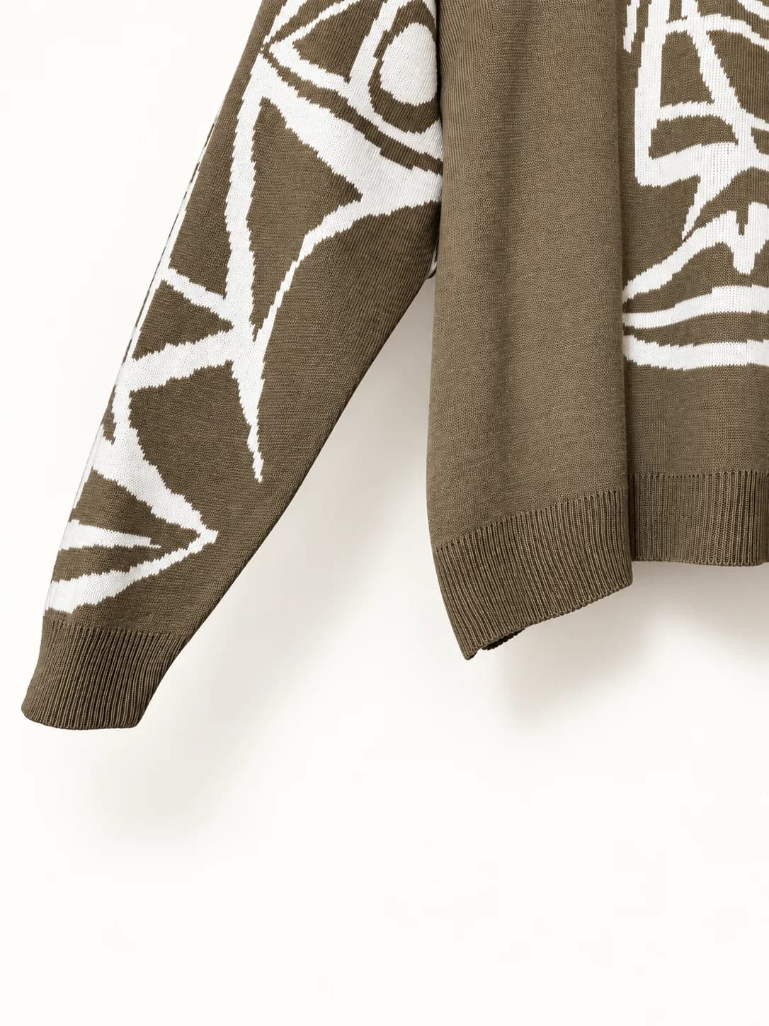 ABSTRACT FACE GRAPHIC KNIT SWEATER — 5